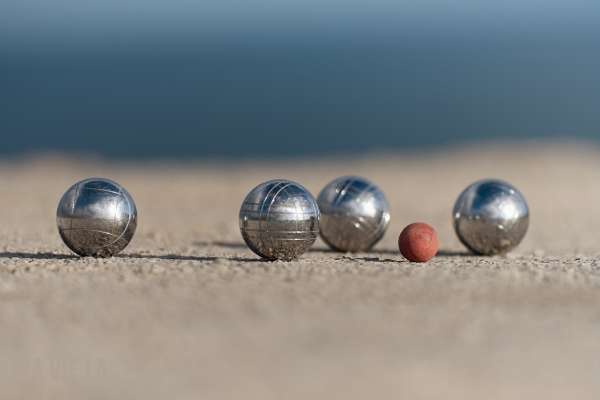 PETANQUE CHARLEVAL